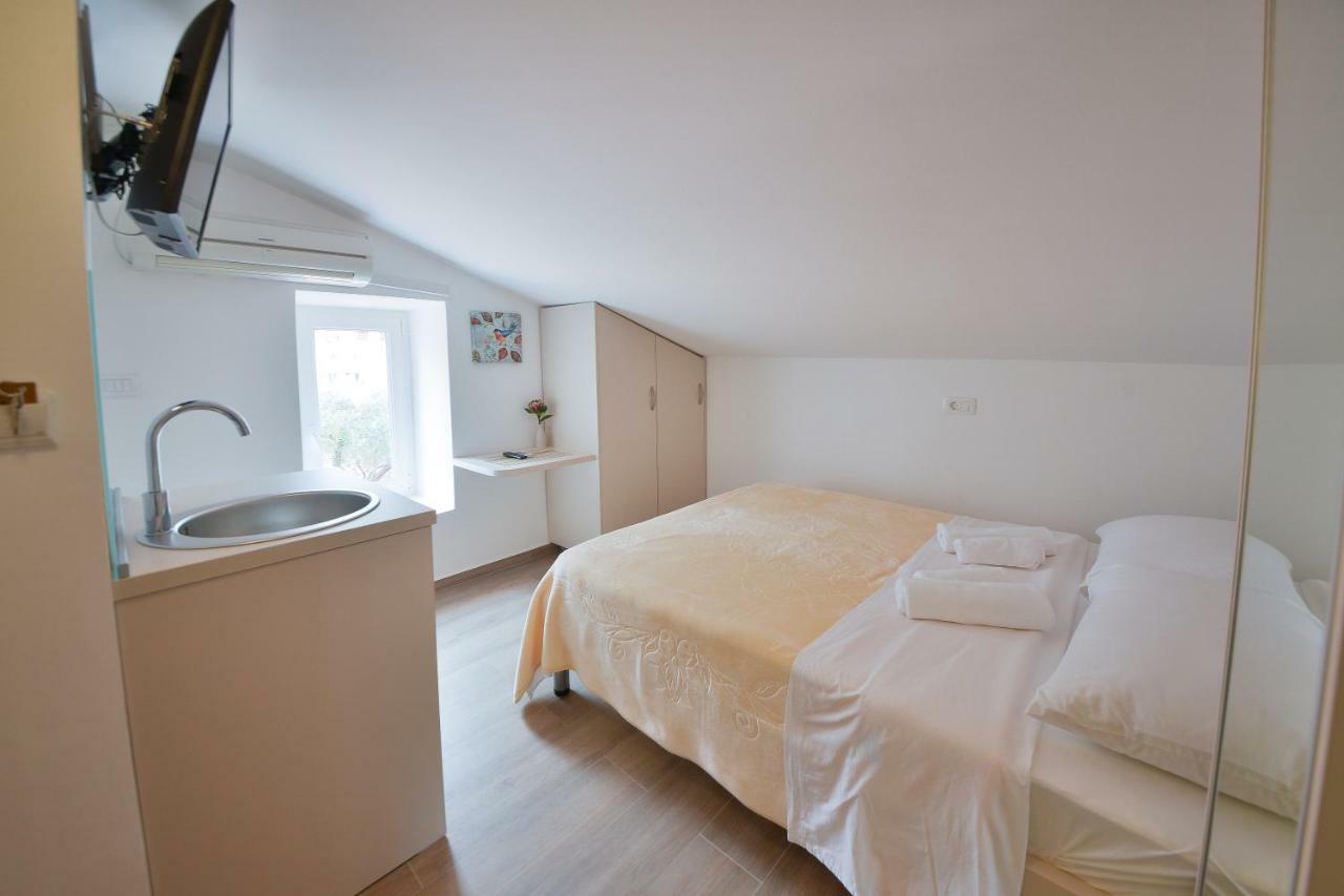 Apartmani Ljubo Rafailovic 2 Rafailovici Exterior foto